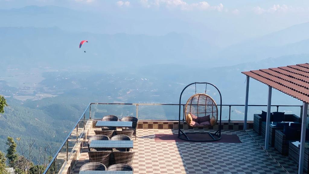 Hotel Himalayan Sunrise