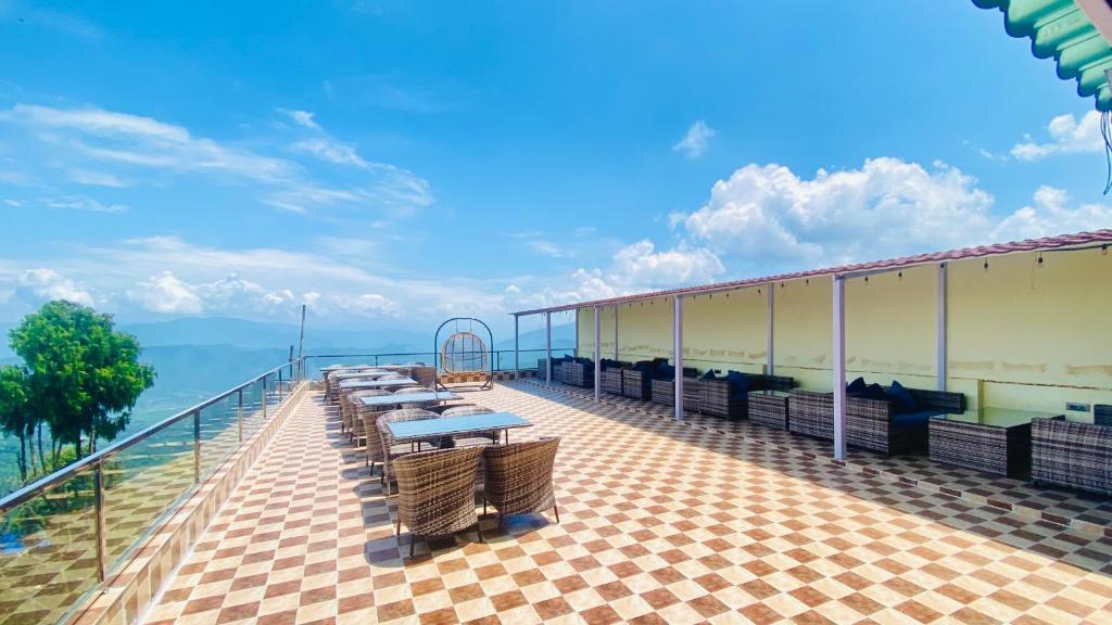 Hotel Himalayan Sunrise