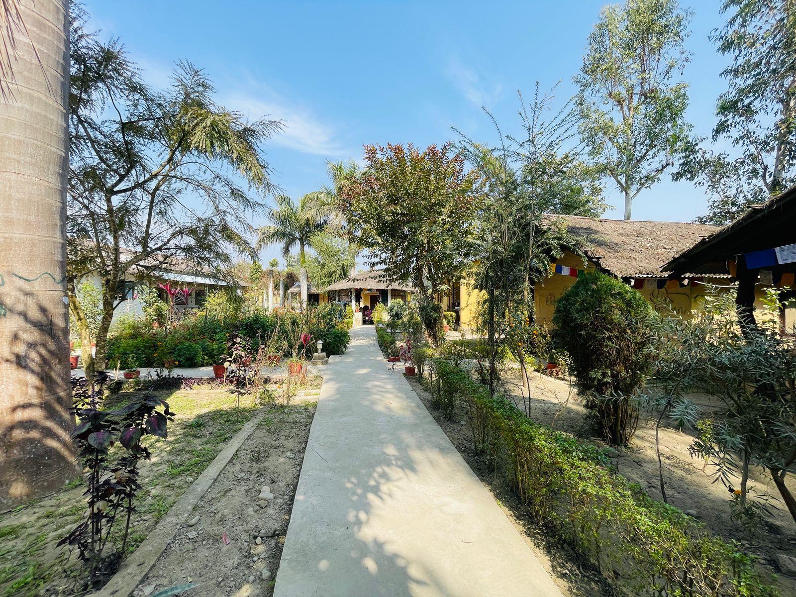 Bardia Kingfisher Resort