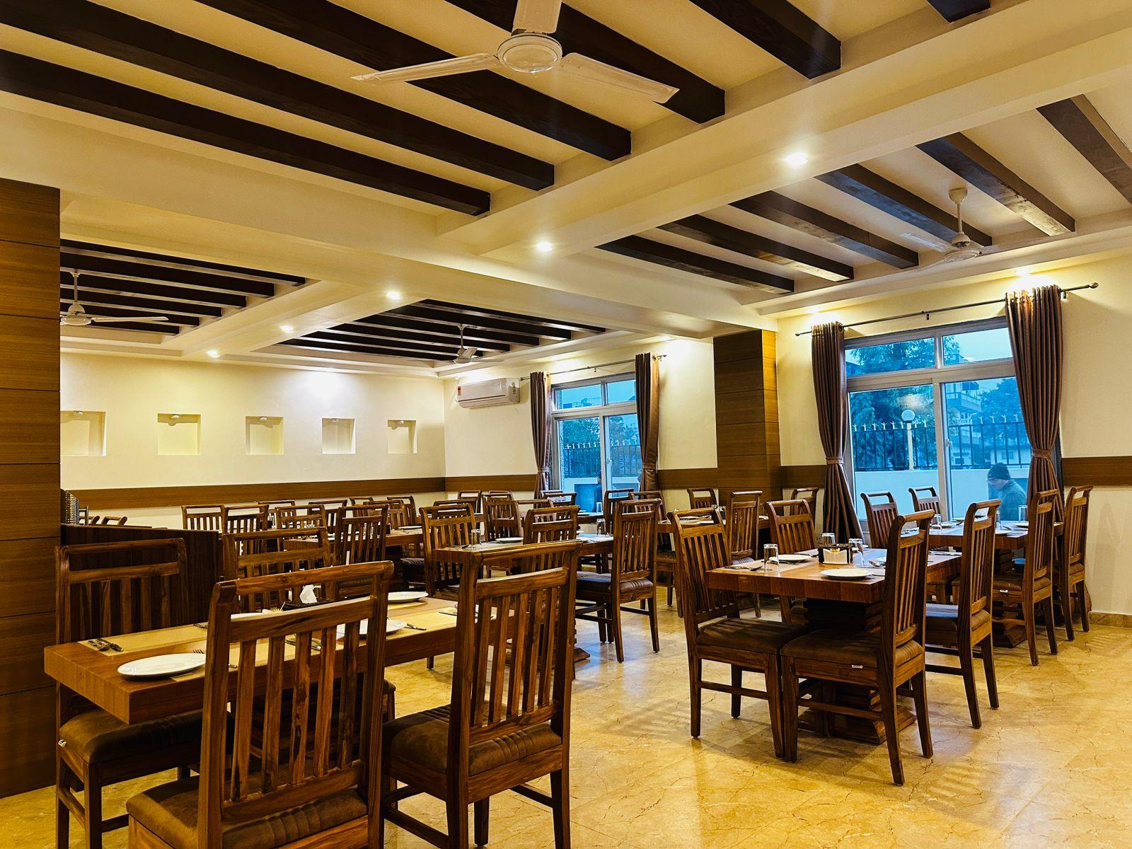 Hotel Ultra International