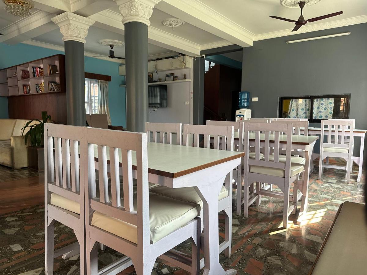 Hotel The Billabong Garden Pokhara