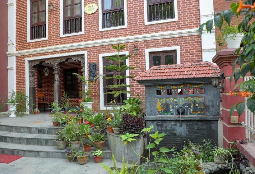 Kaji Chen, The Tourist Accommodation