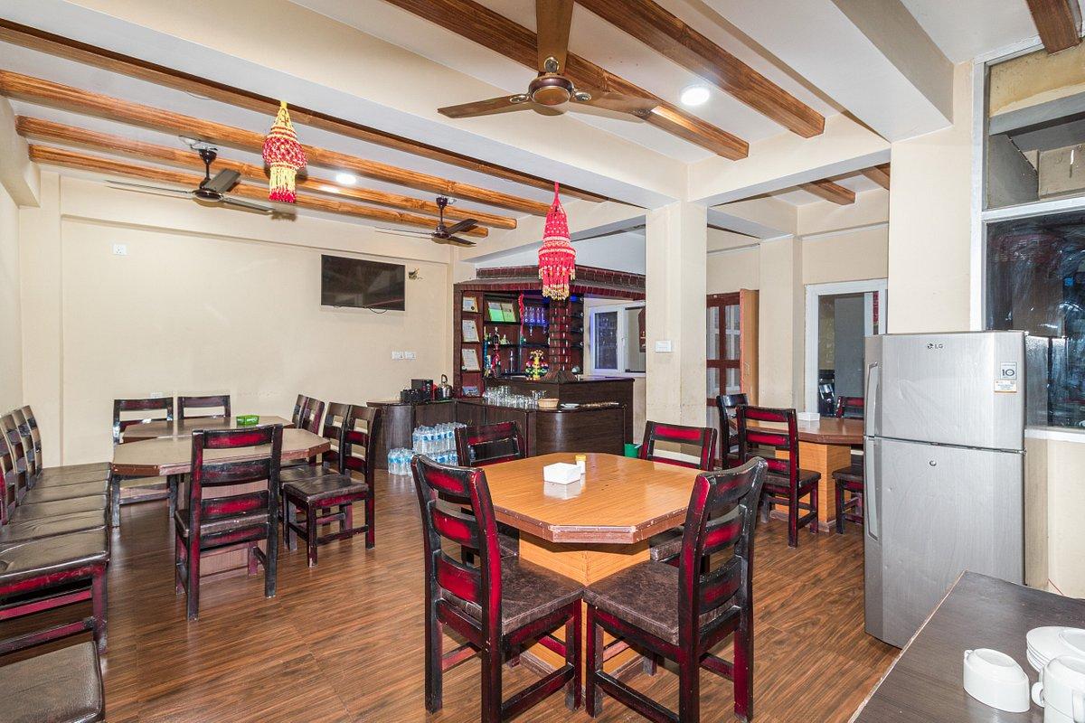 Sauraha Boutique Resort