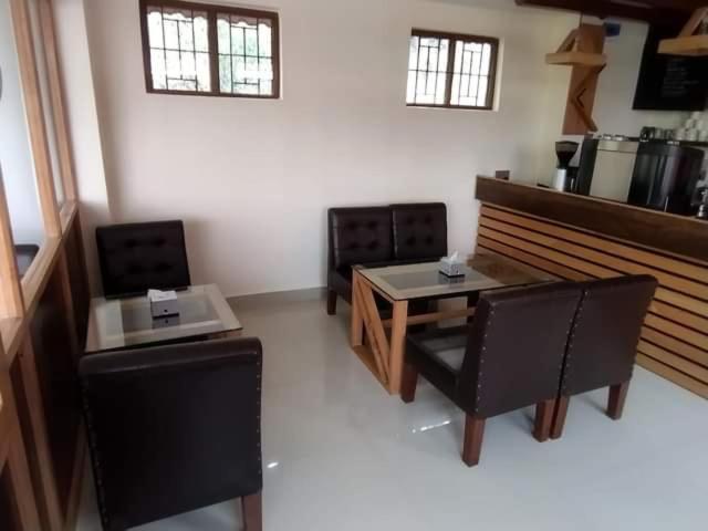 Innate Pension Guest House and Cafe