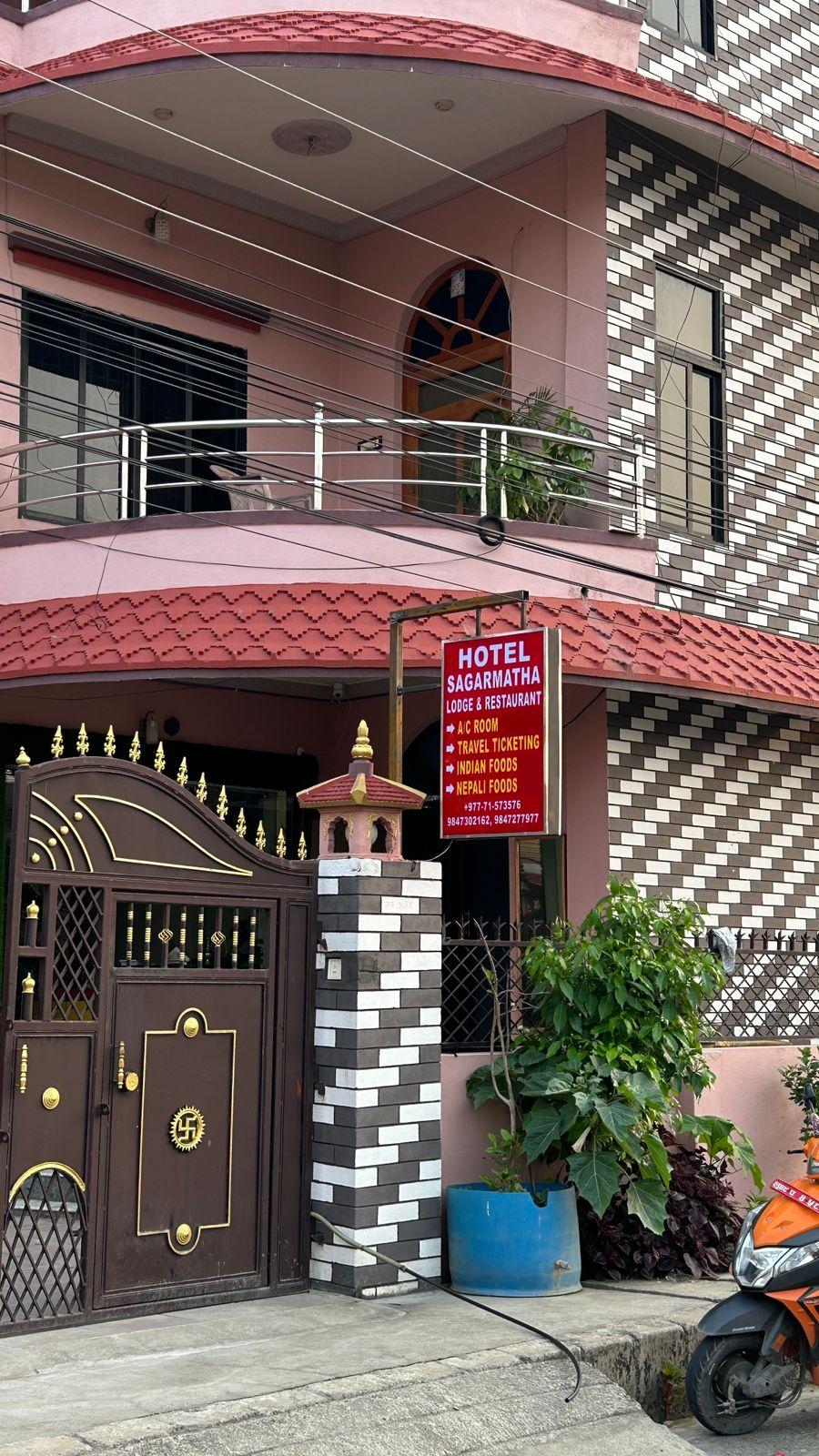 Hotel Sagarmatha Lodge And Restaurant