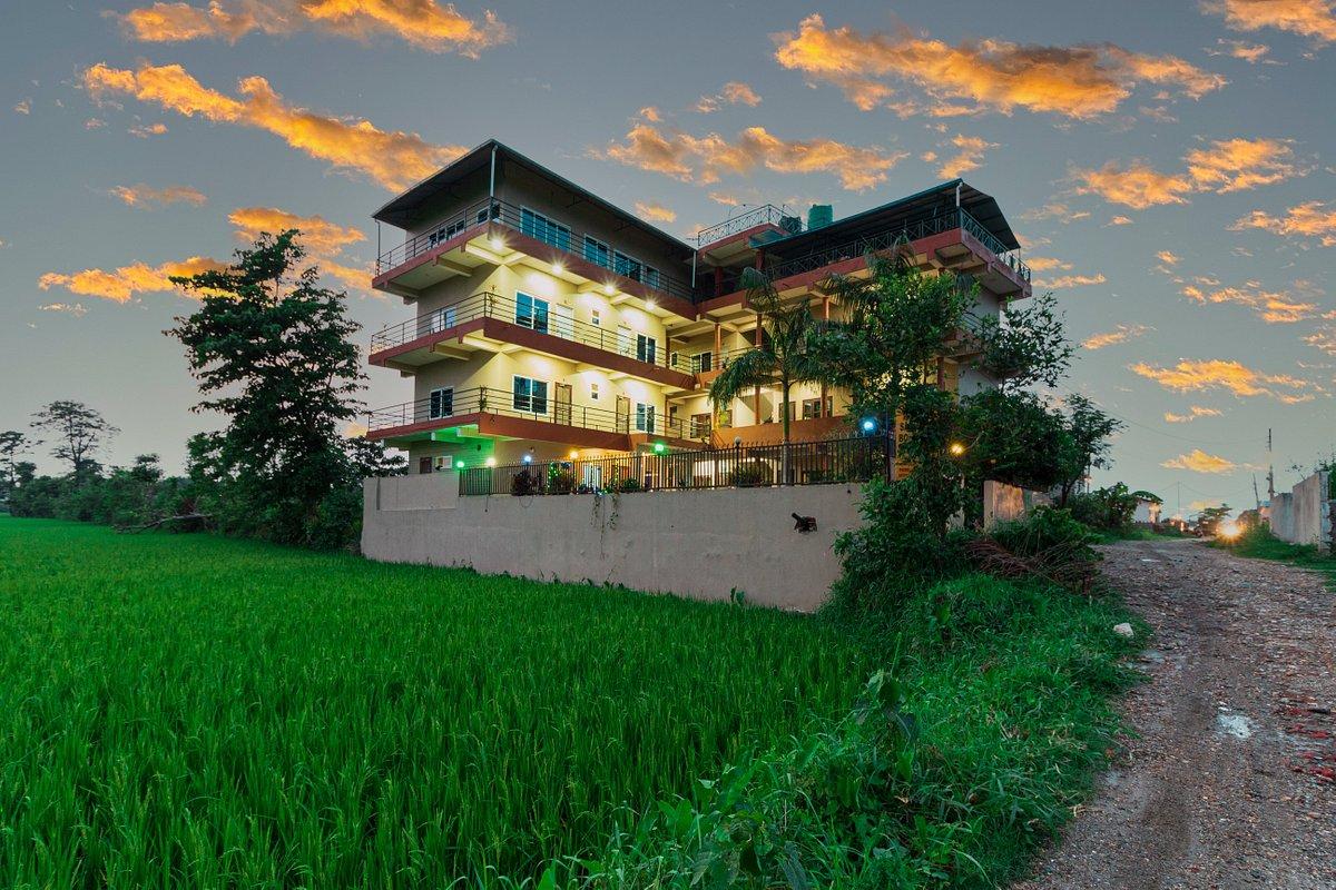 Sauraha Boutique Resort