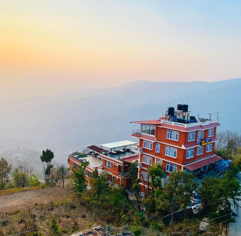 Hotel Himalayan Sunrise