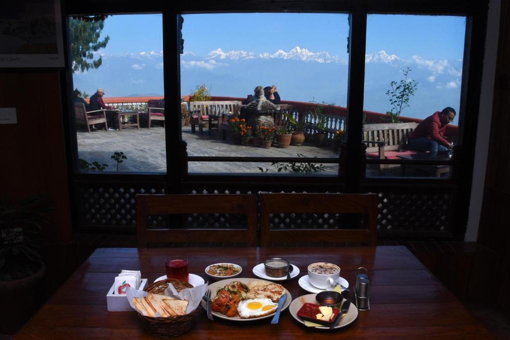 Peaceful Cottage and Cafe Du Mont