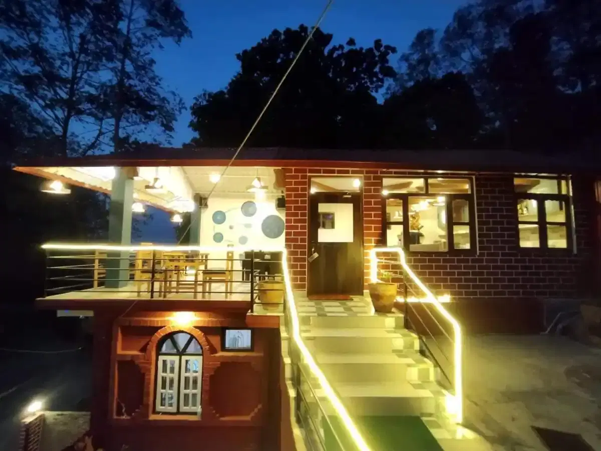 Innate Pension Guest House and Cafe