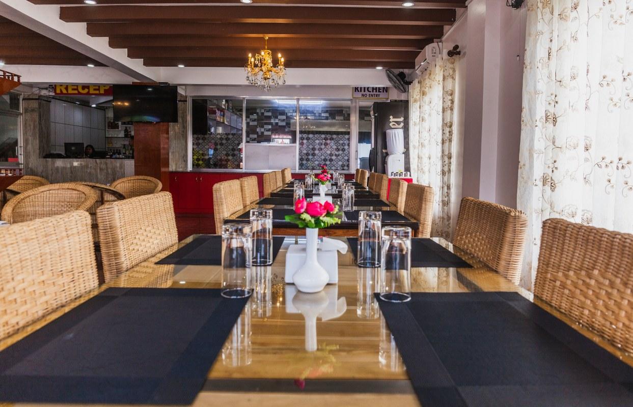 Quick 20 House Hotel Pvt.Ltd