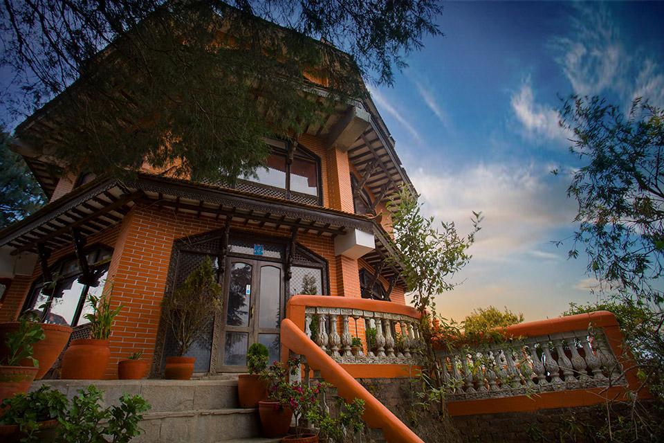 Peaceful Cottage and Cafe Du Mont