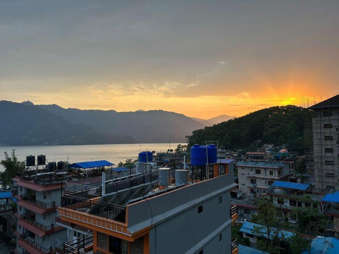 Hotel Forest Way, Hostel & Backpackers