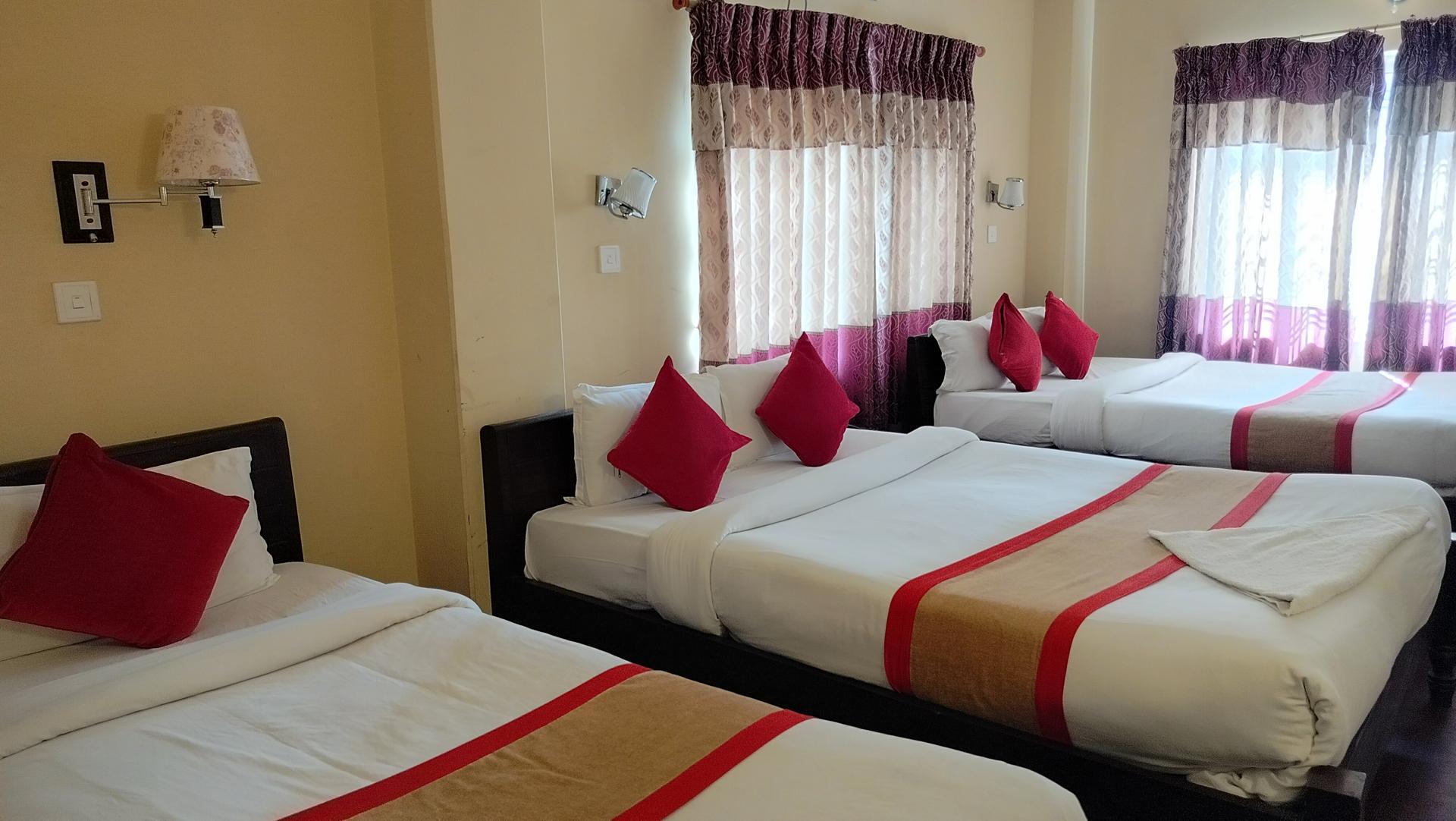Deluxe Quintuple Room