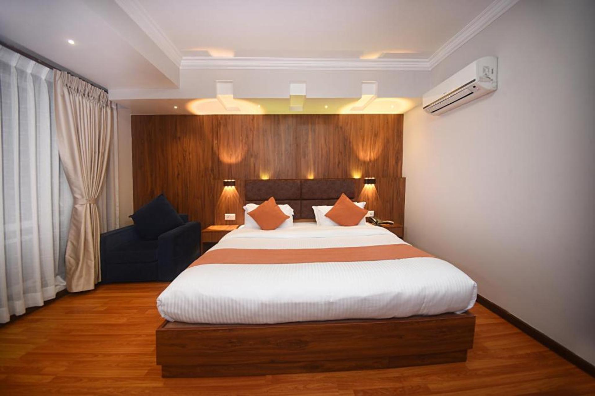 Deluxe Queen Room