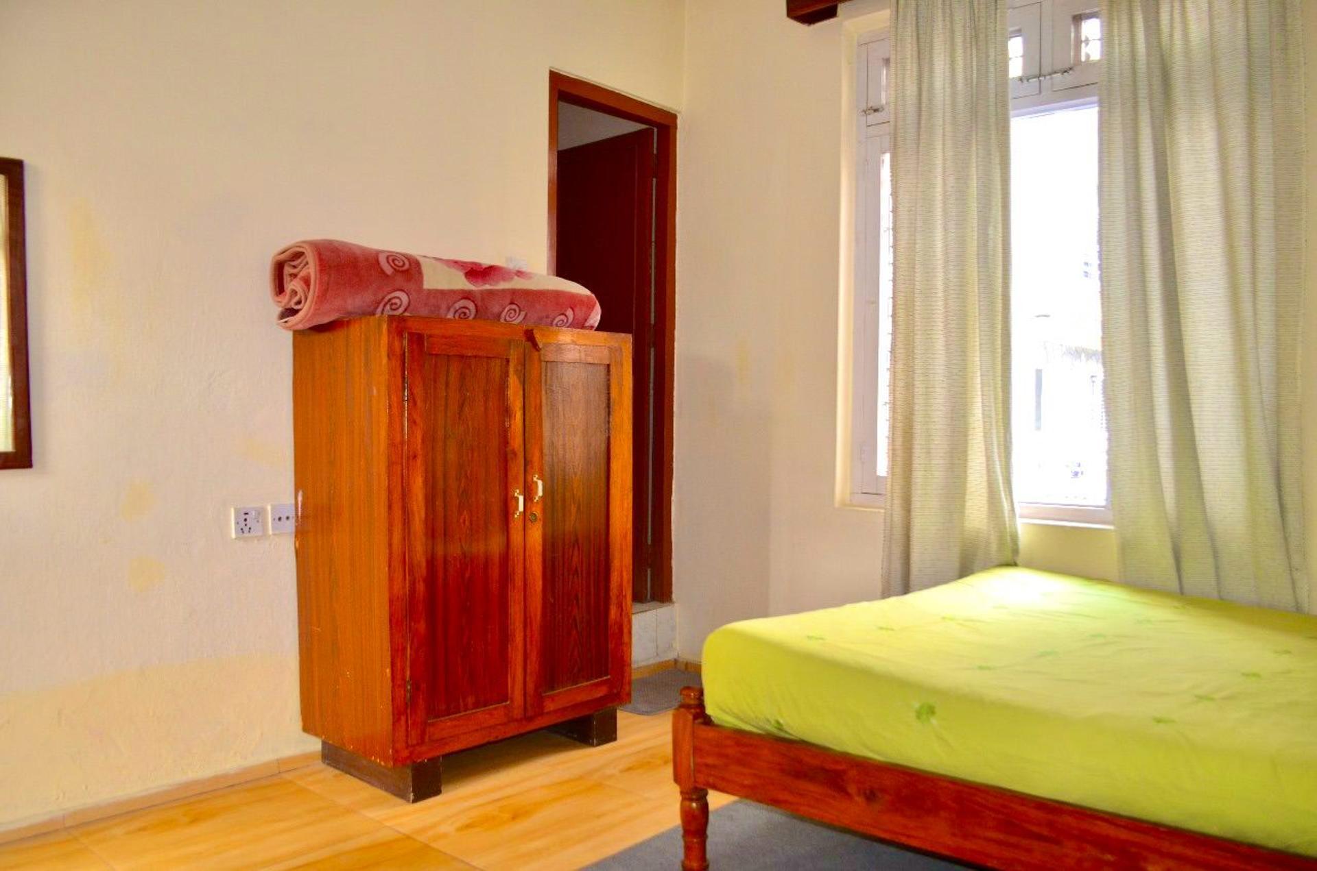 Single Bed Room