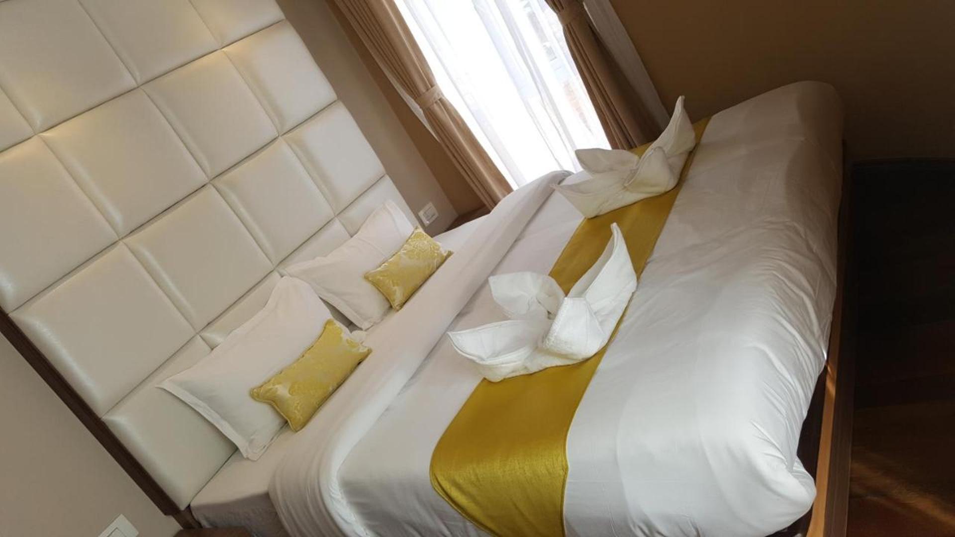 Superior King Room