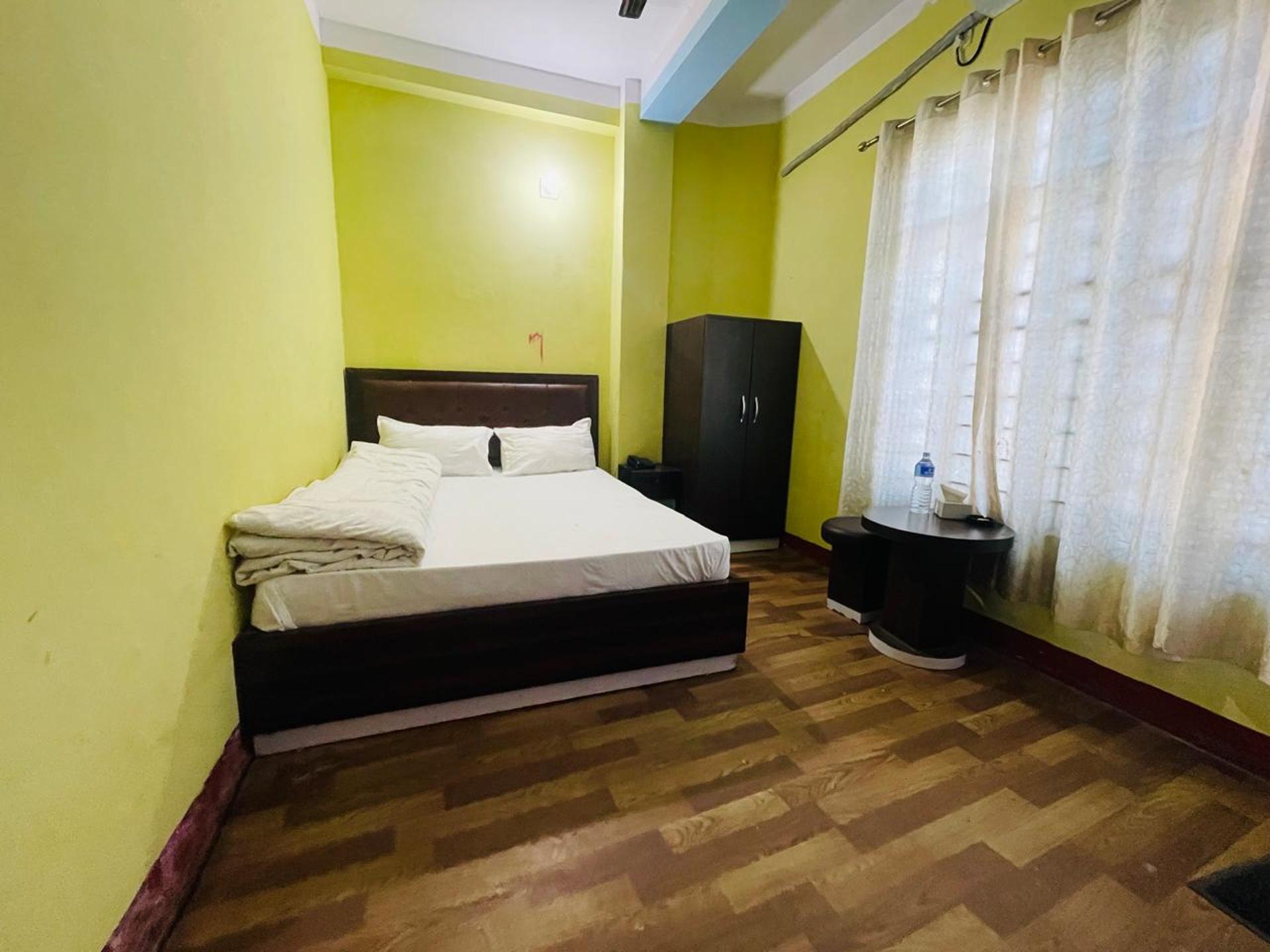 Deluxe Single Rooom