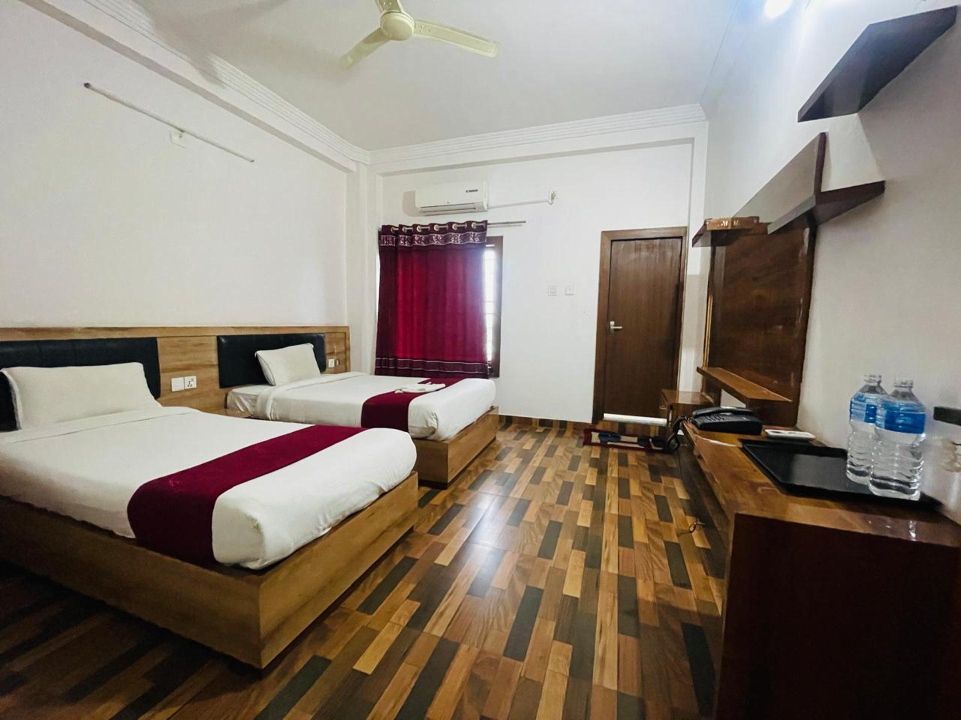 Deluxe Twin Bed