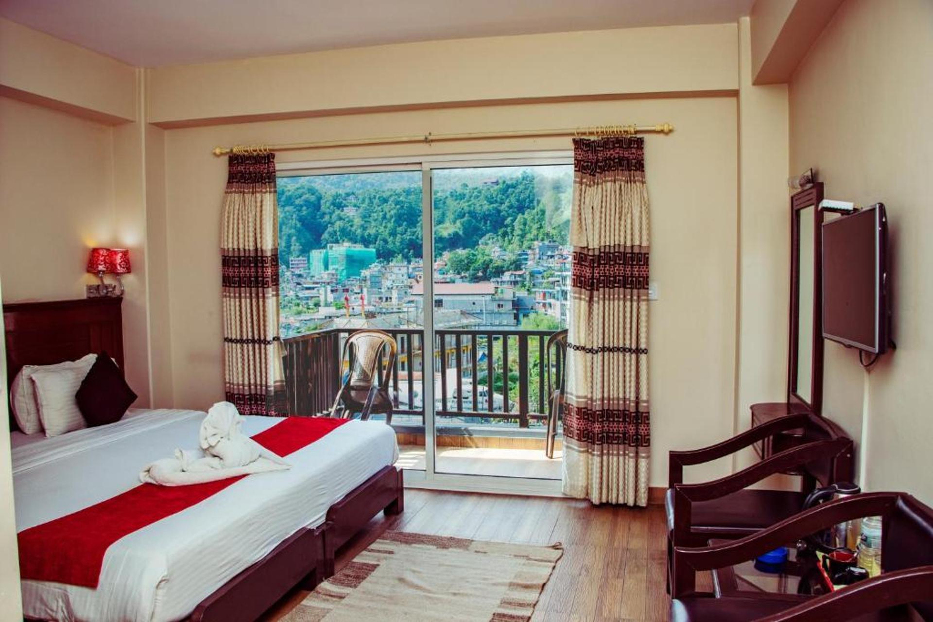Deluxe Lake View Room