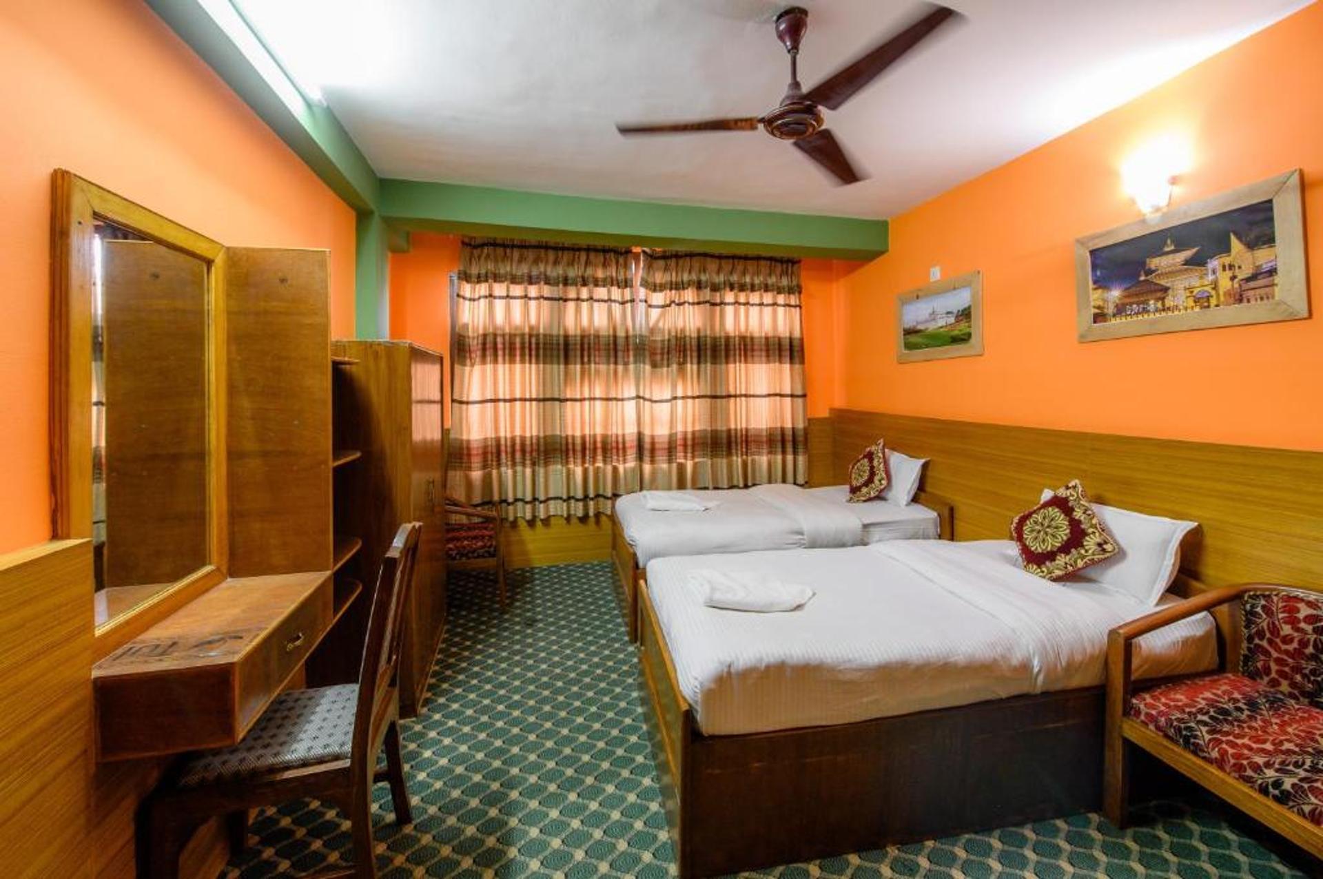 Standard Twin Bedroom
