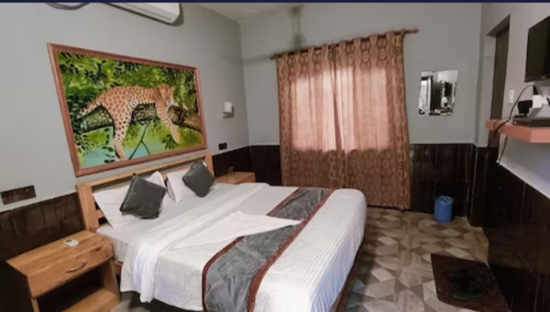 Bed And Breakfast  plan Room