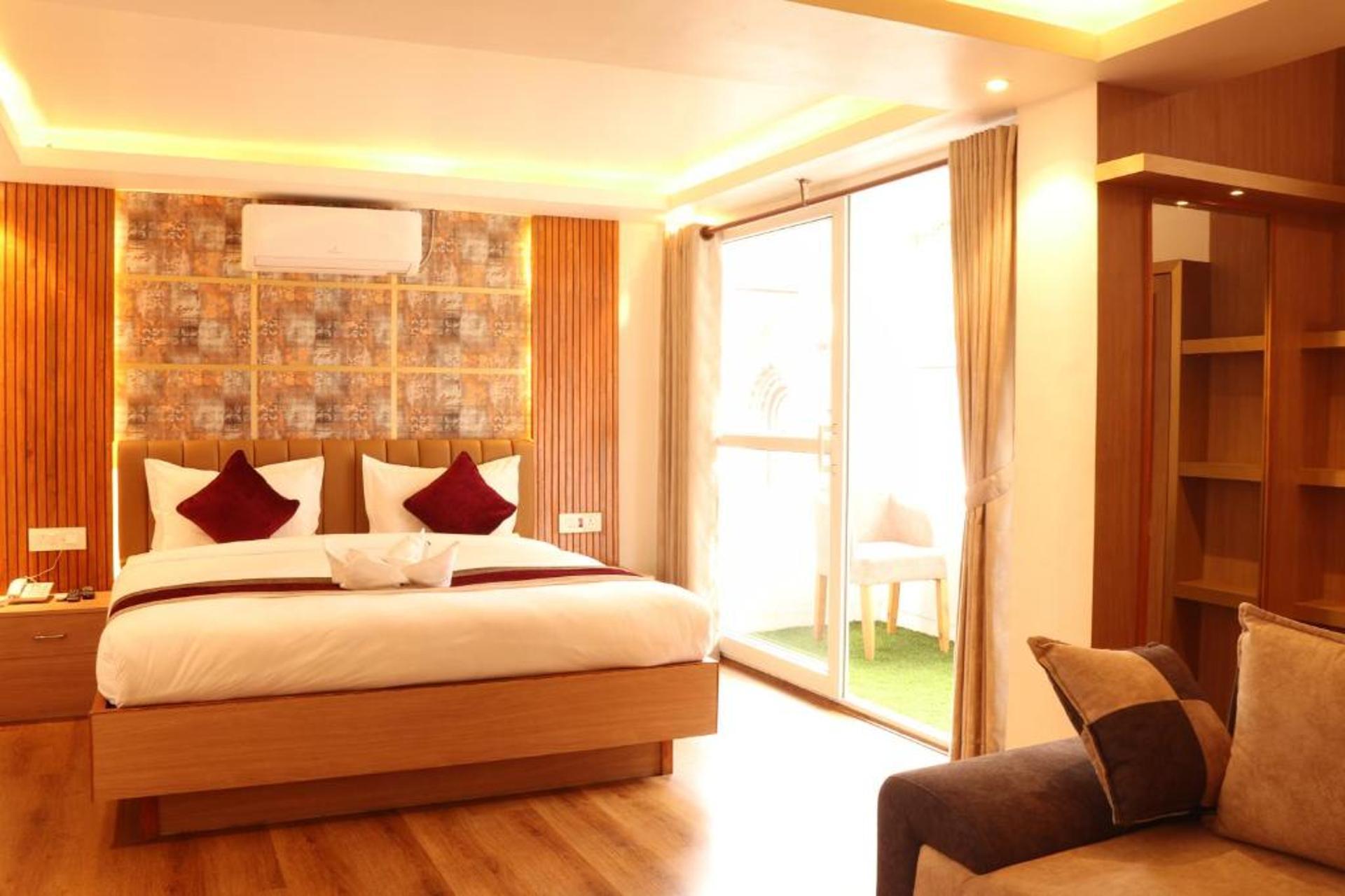 Suite with Balcony
