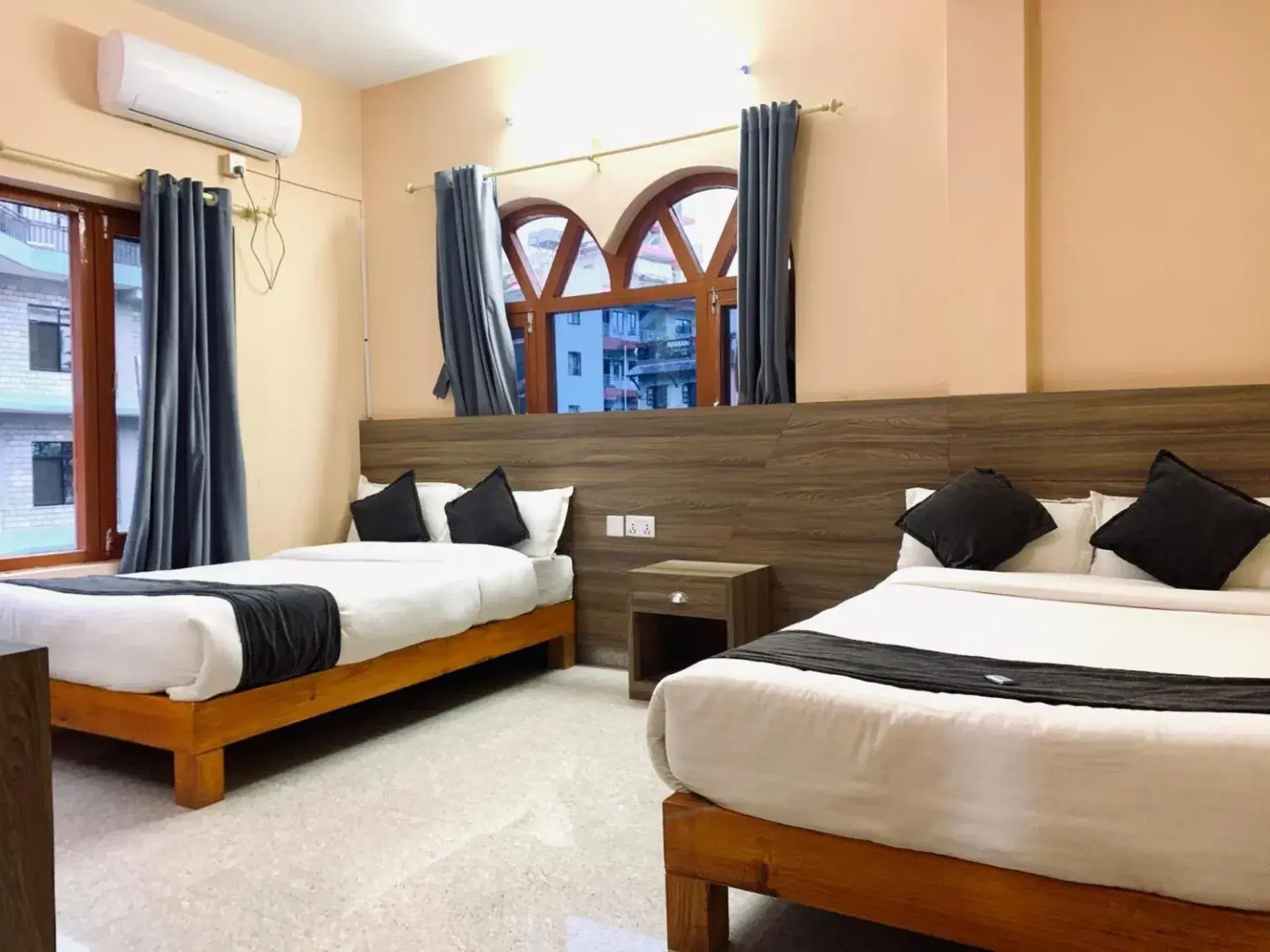 Deluxe Quadruple Room