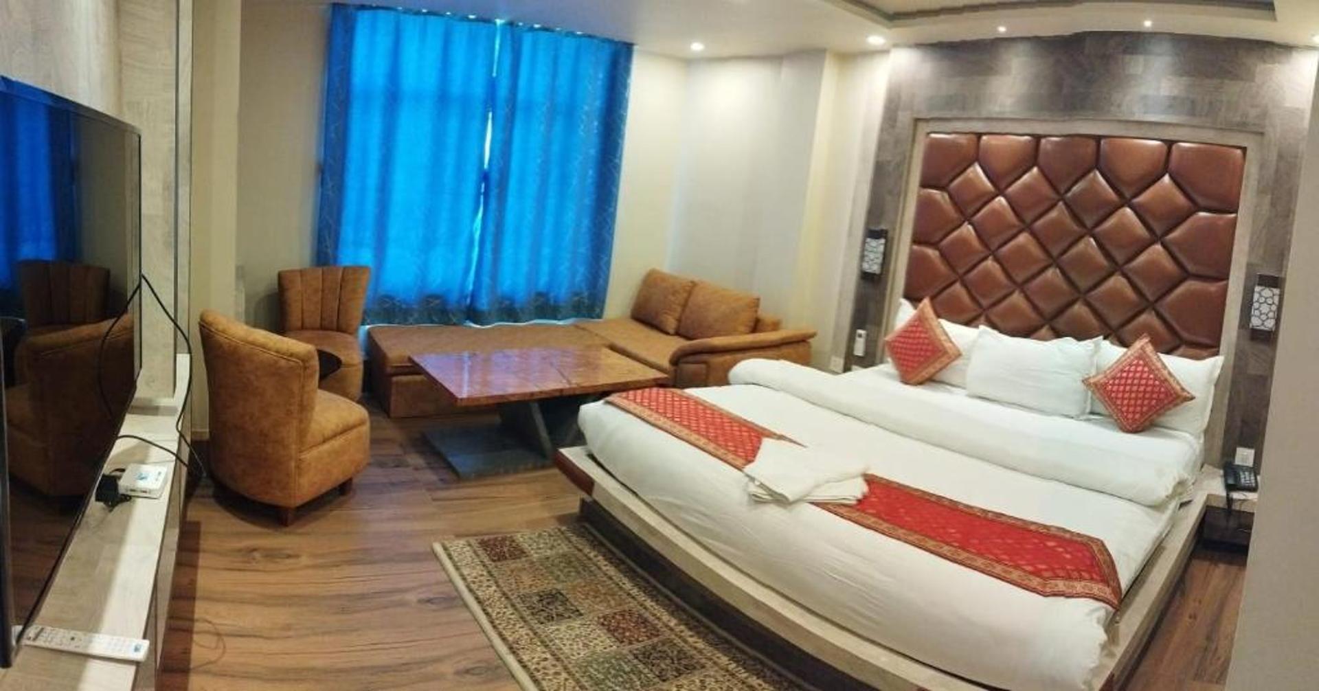 Executive Queen Room