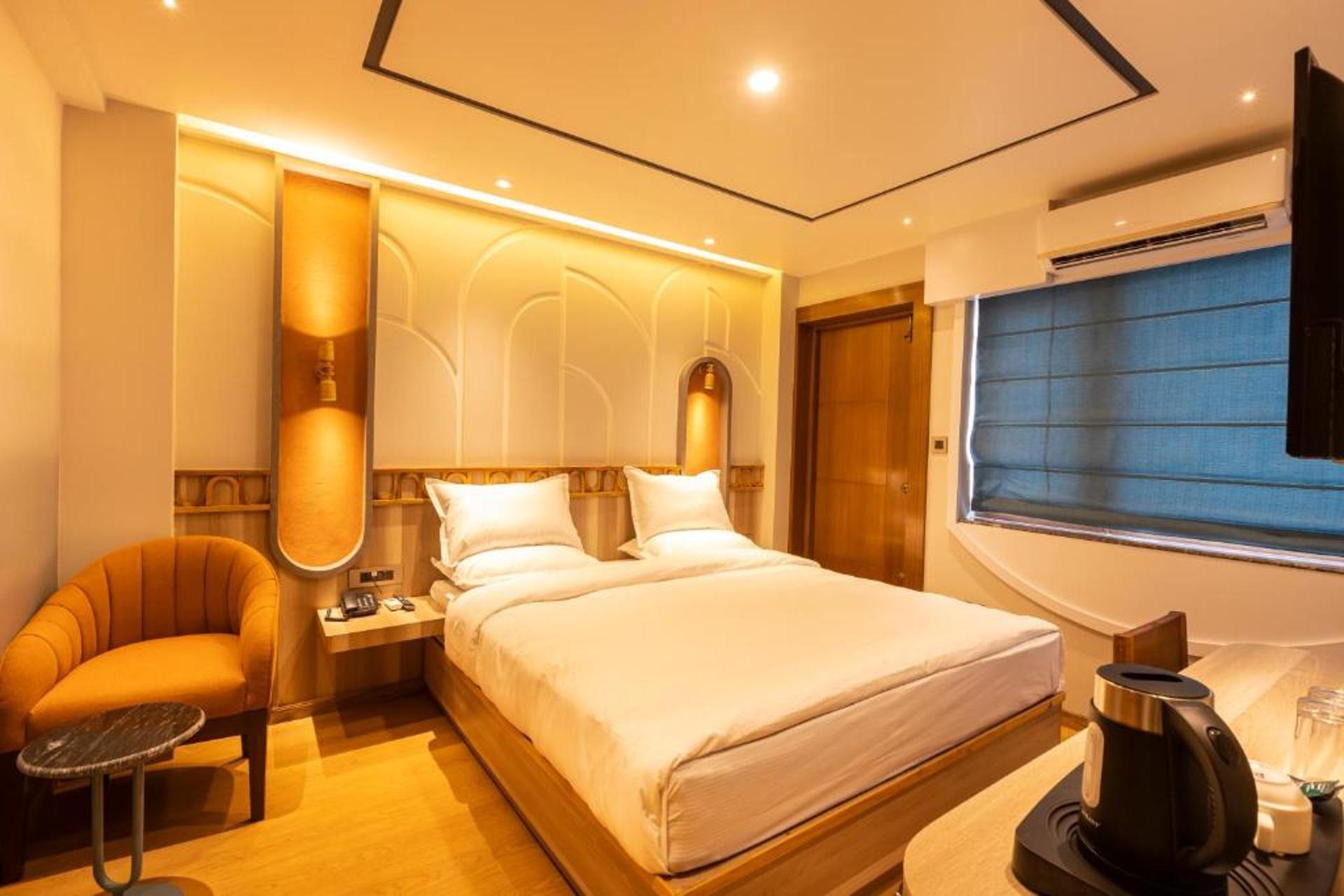 Couple Room