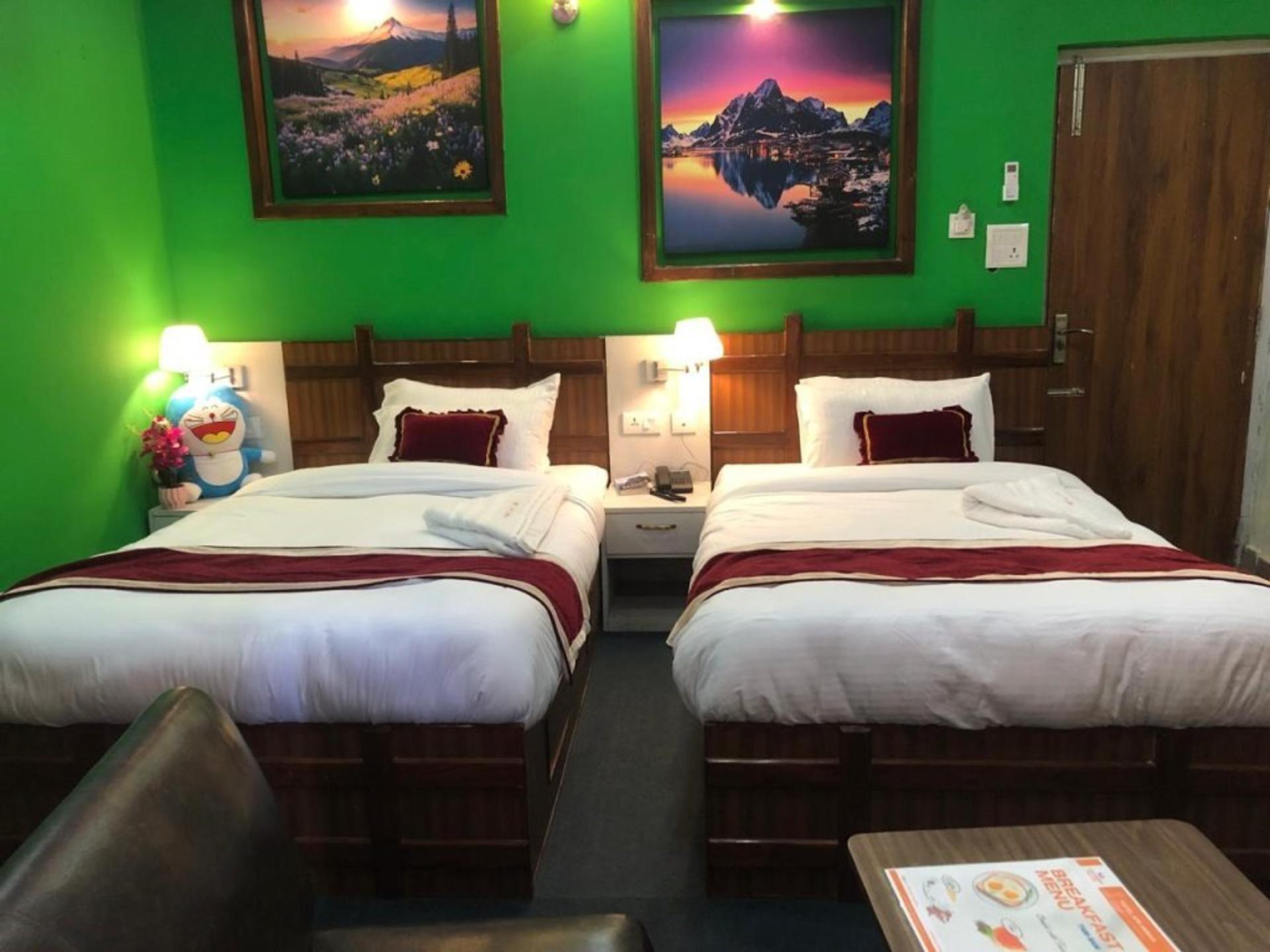 Deluxe Twin Room