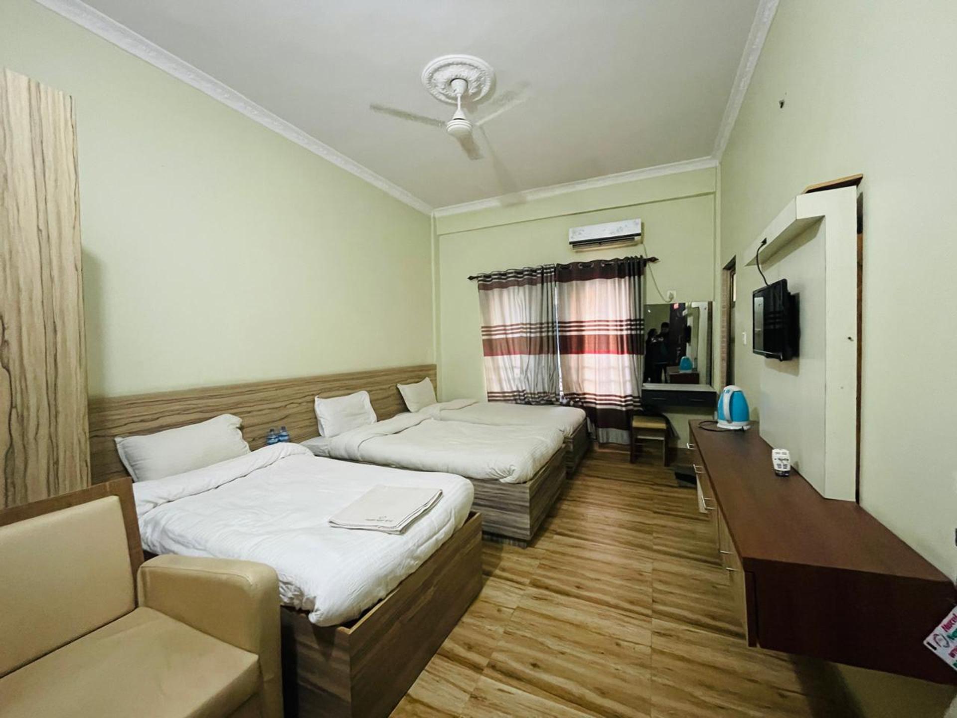 Deluxe Triple Room