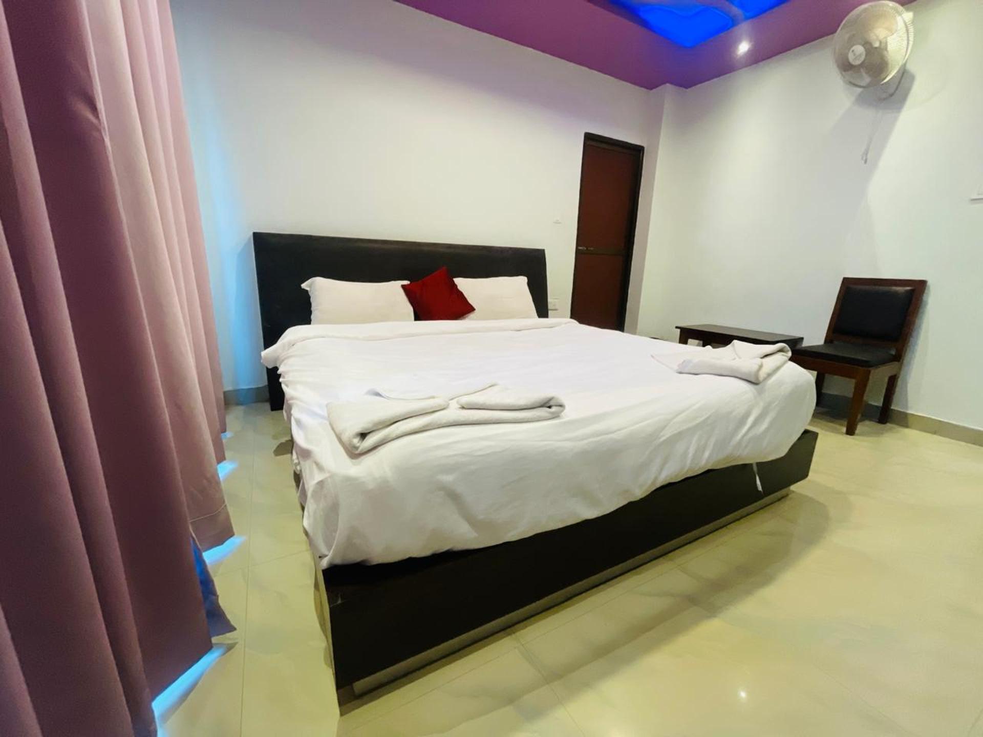 Couple Room