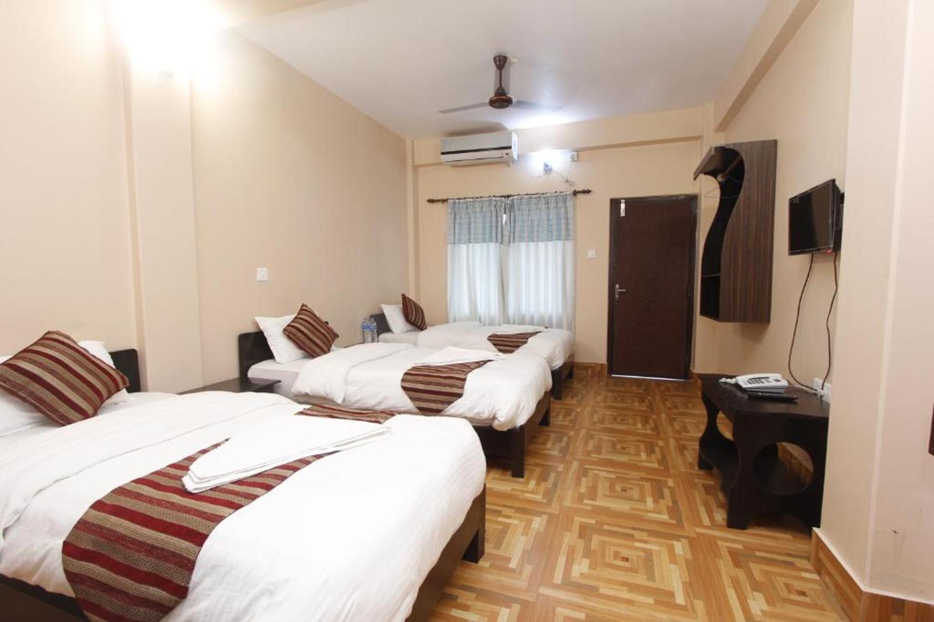 Triple Room
