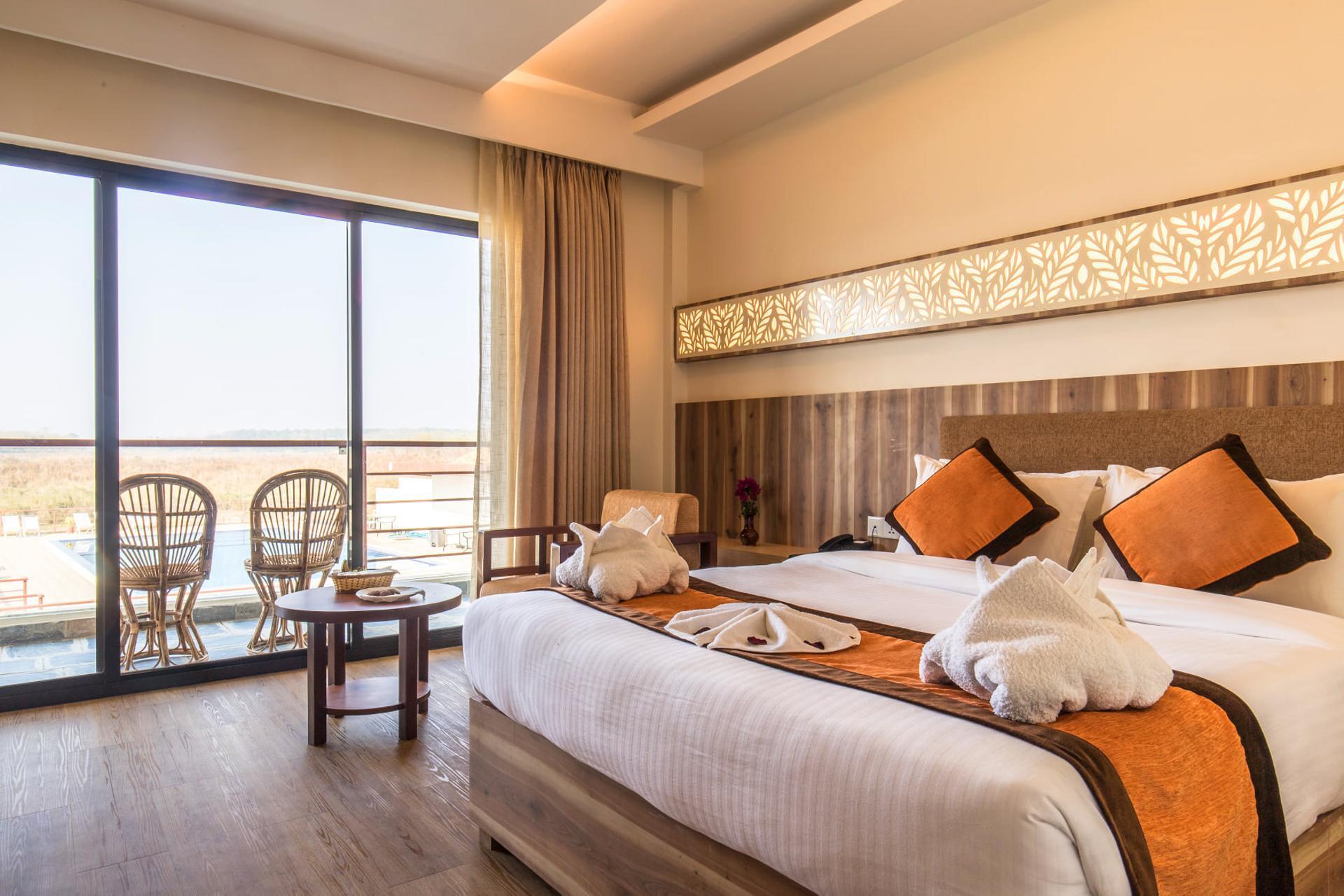 Deluxe couple river view room