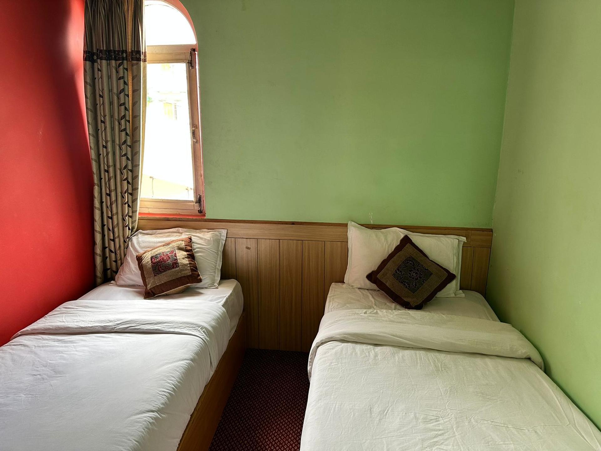 Twin Bedroom