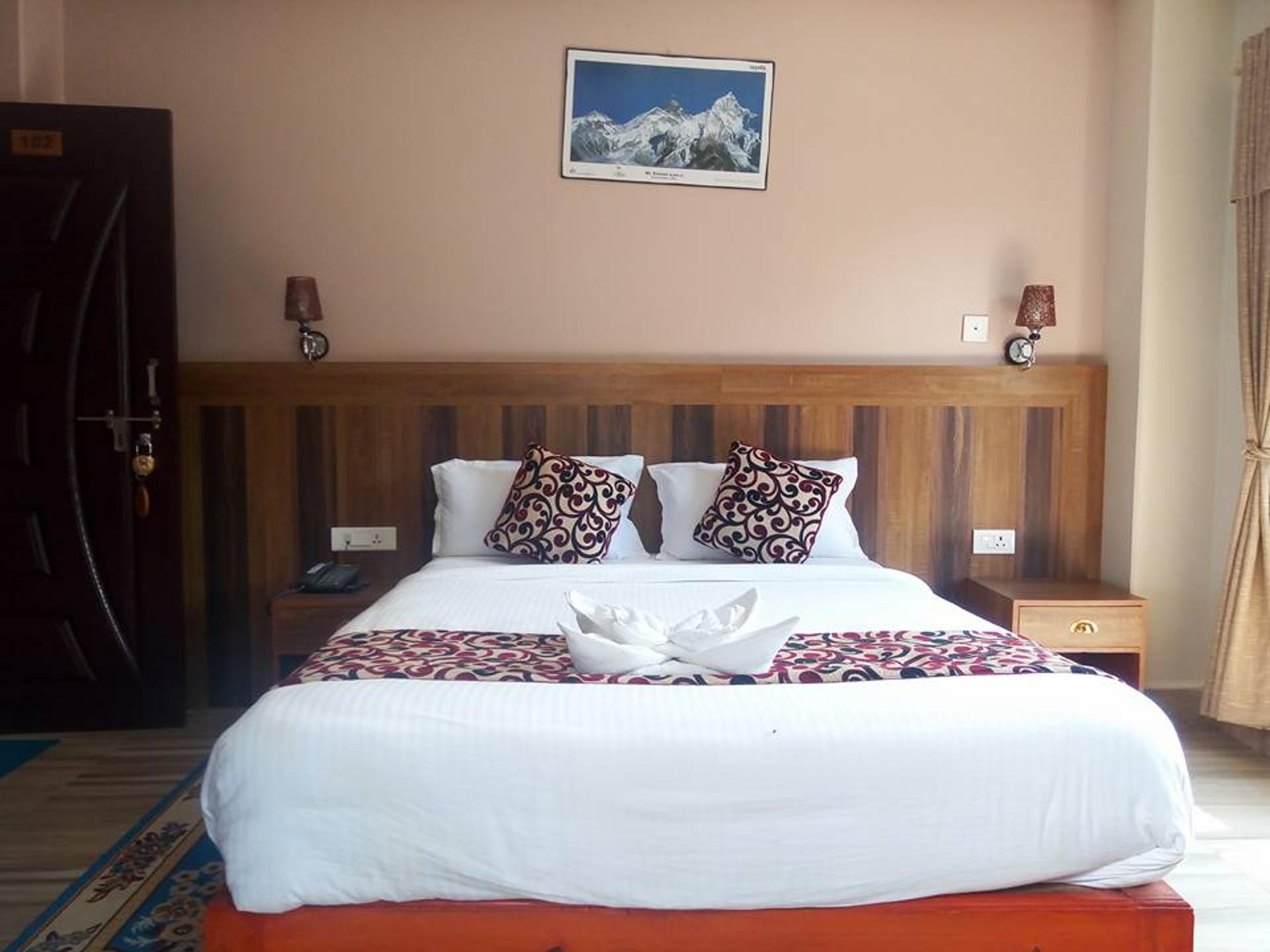 Deluxe Couple Room