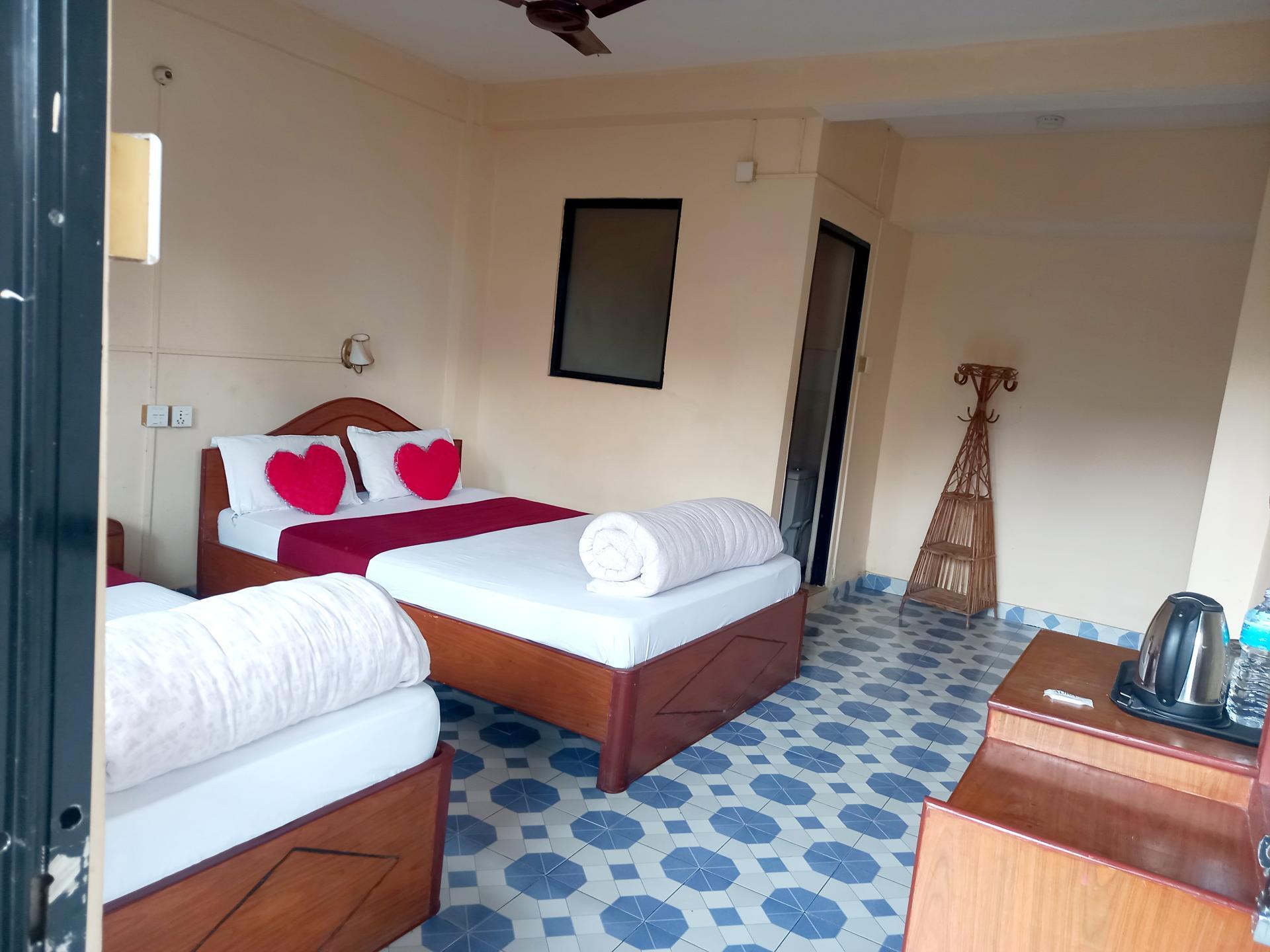 Non Ac room