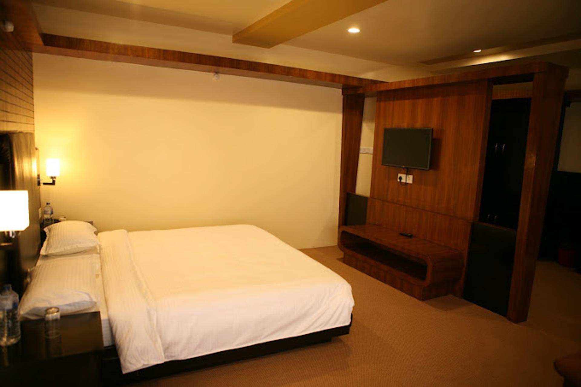 Ambassador Suite Room