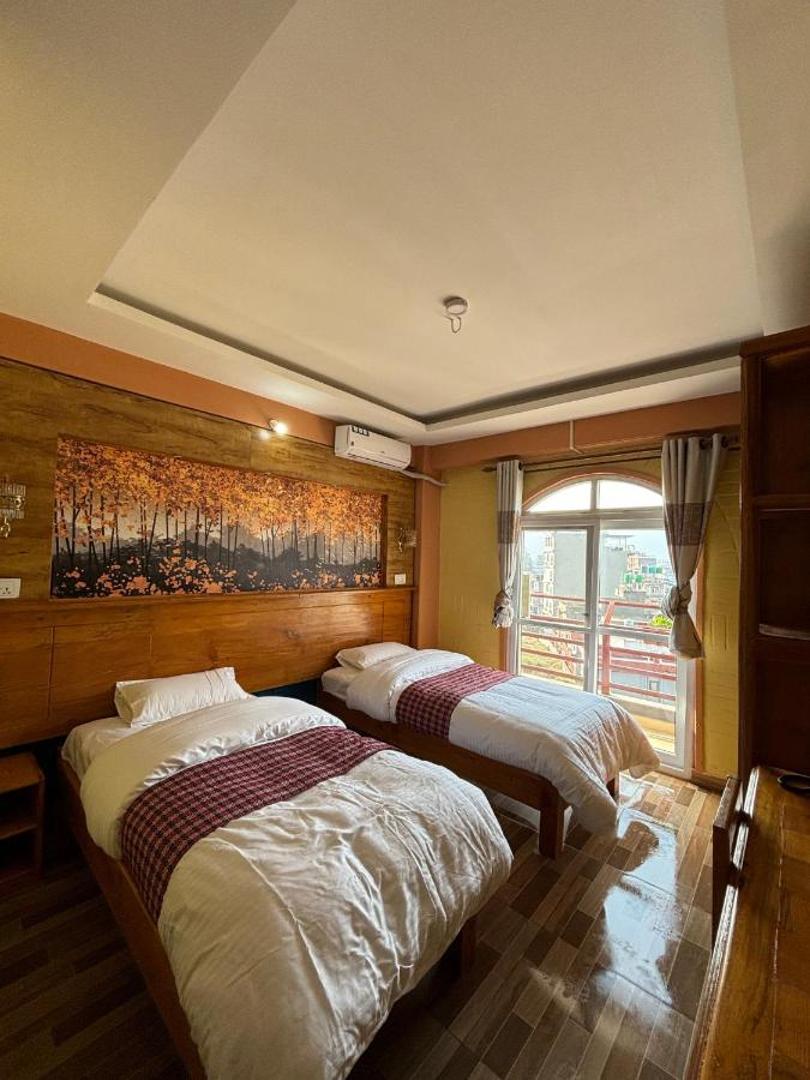 Twin Bed Room