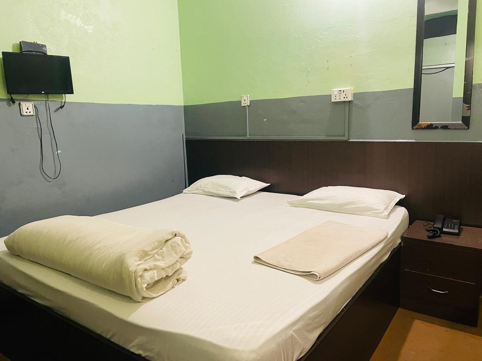Non Ac Single Bed Room