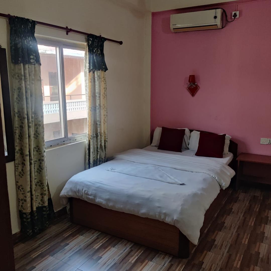 Couple room