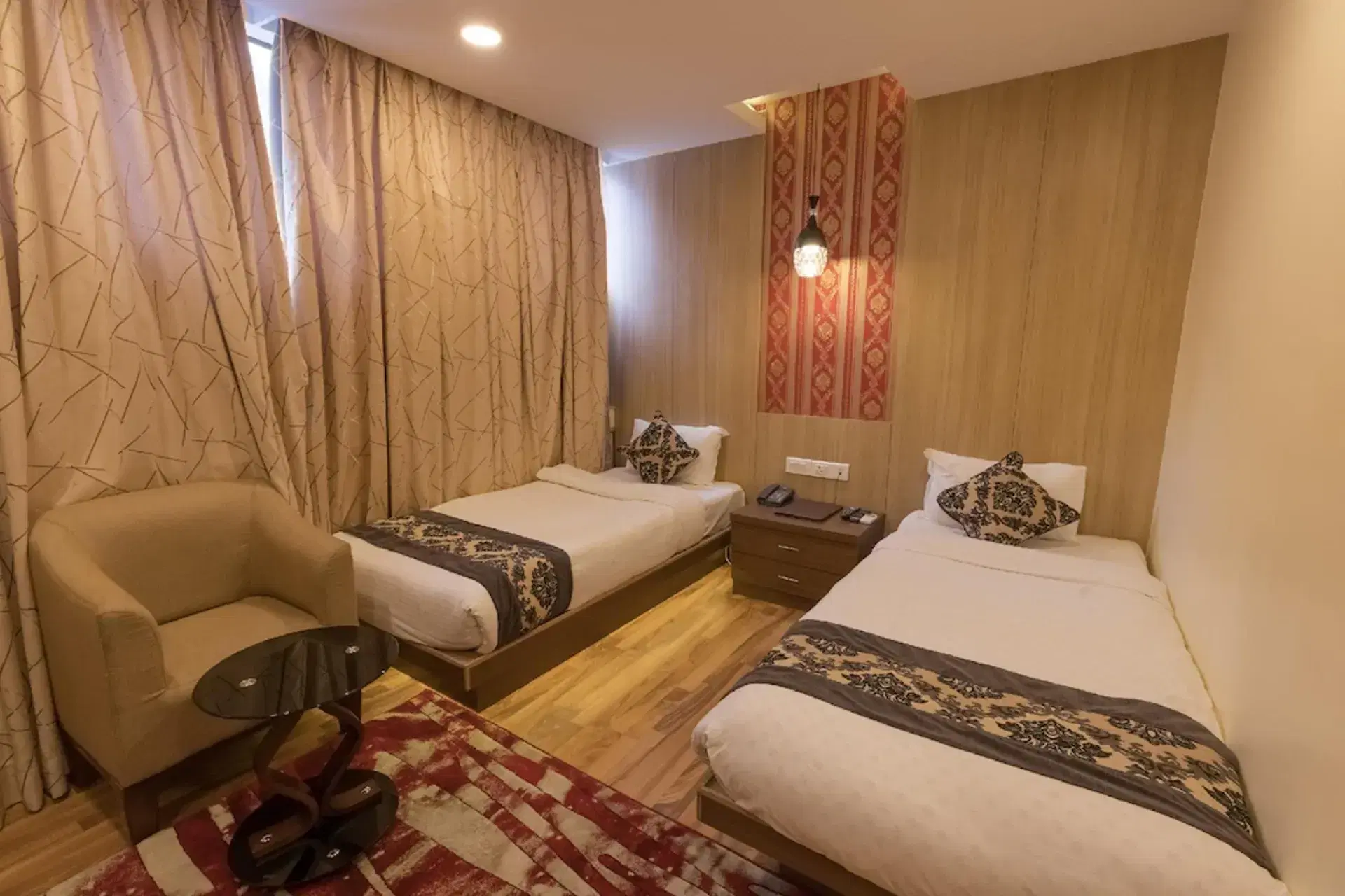 Deluxe Twin Room