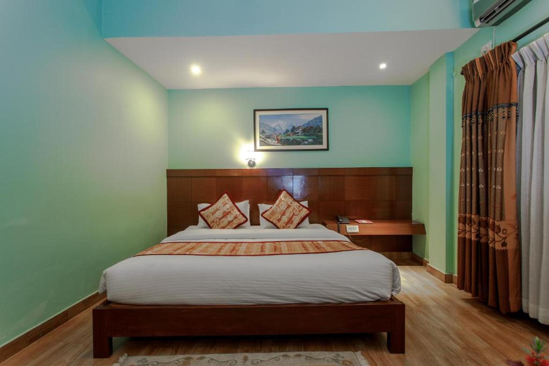 Deluxe Double or Twin Room
