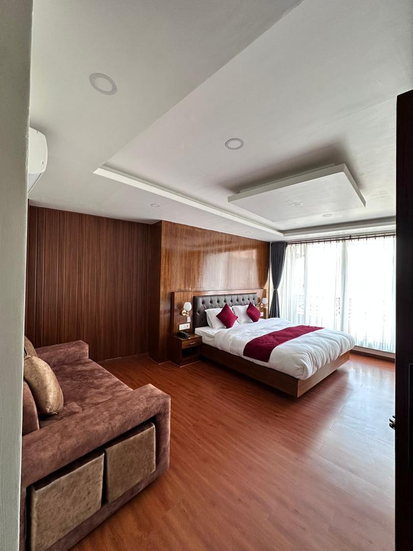Executive Room