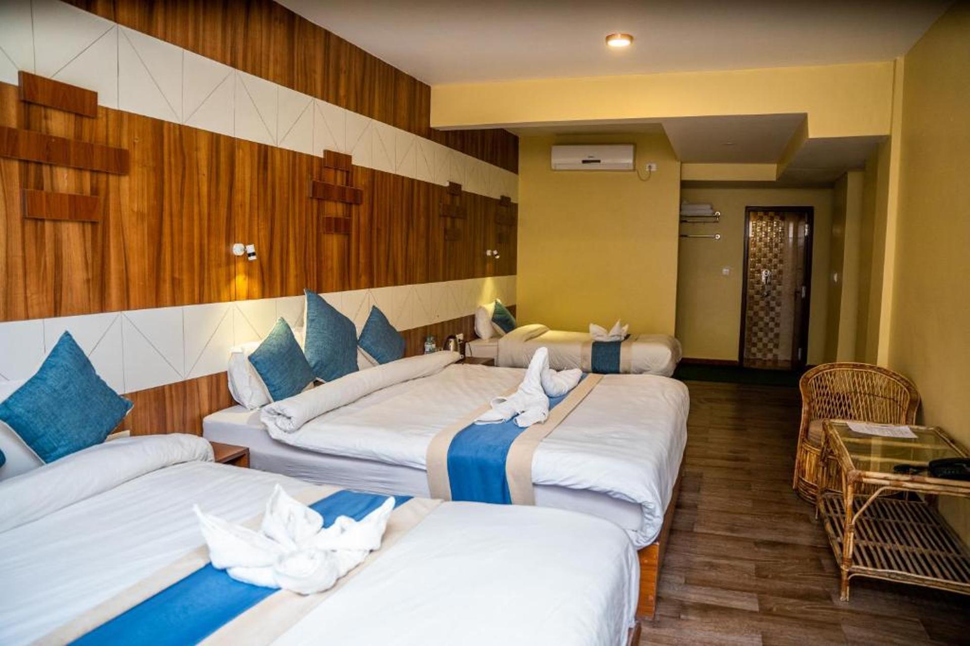 Deluxe Quintuple Room