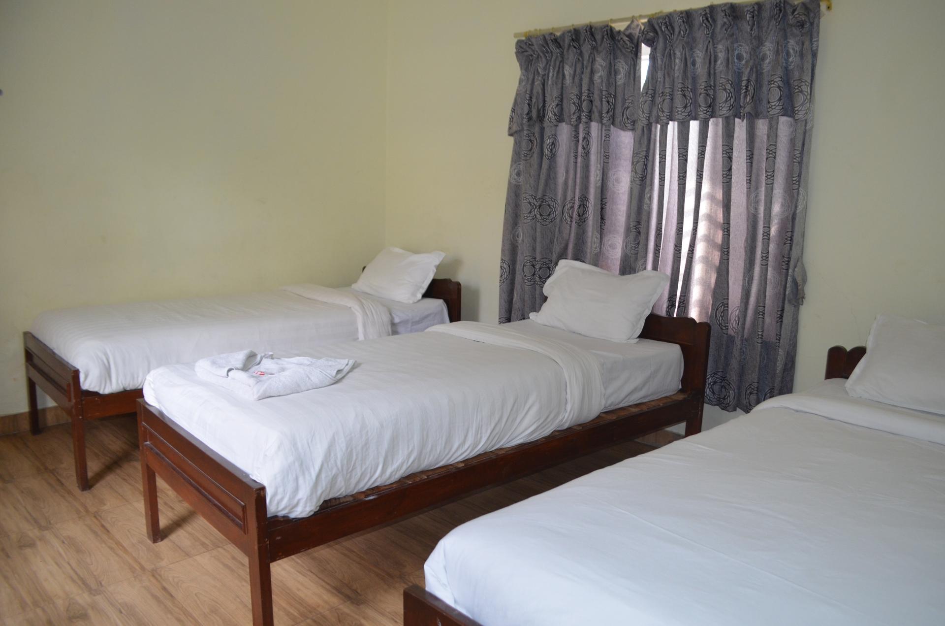 Triple Bed Room