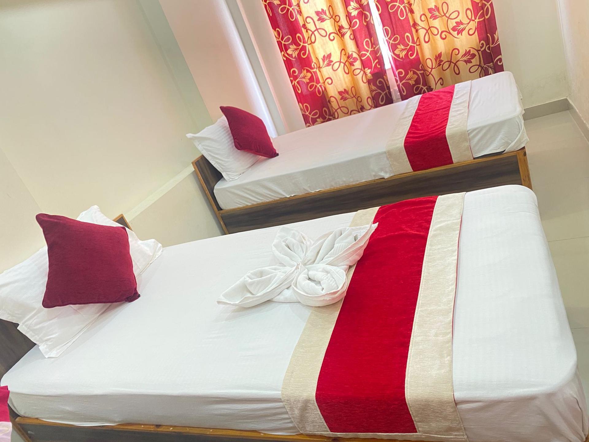 Deluxe Twin Bed