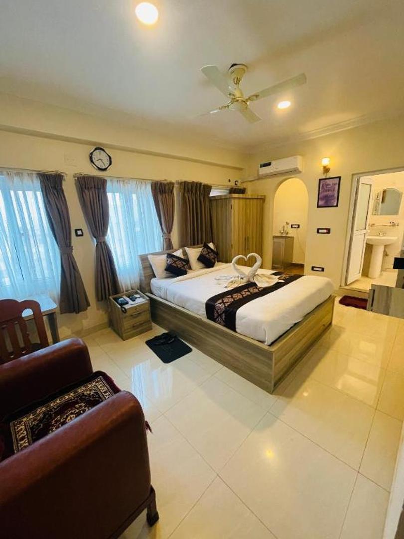 1 Double bed Deluxe room with A/C