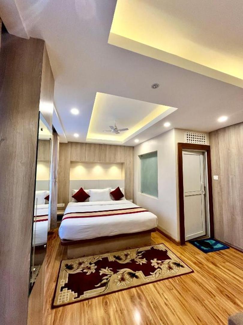 Deluxe Room With View