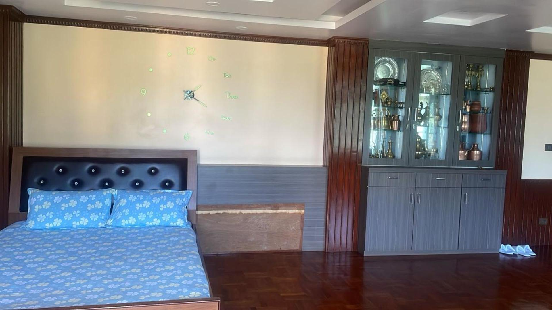 Spacious Room